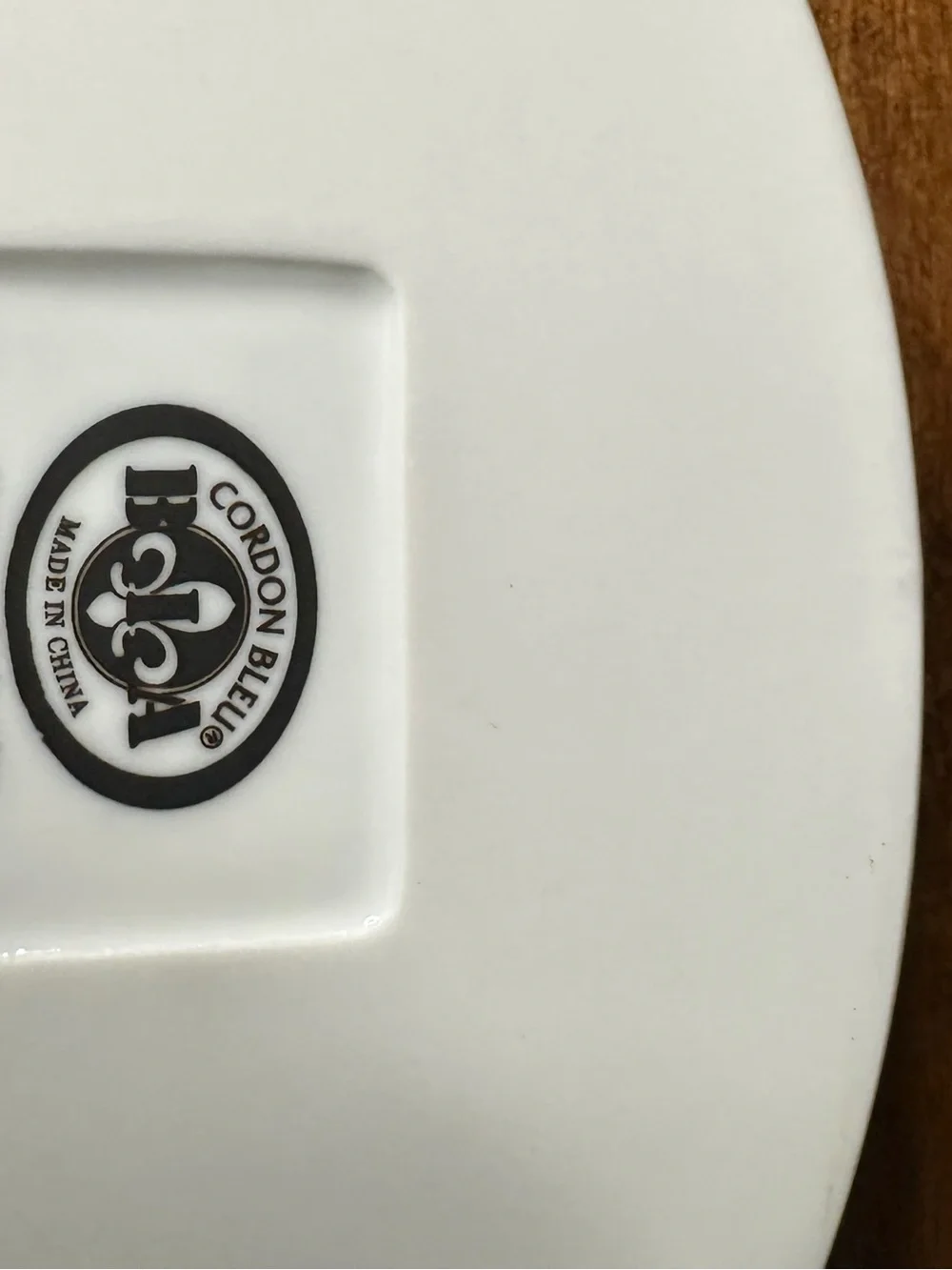 Oval Ceramic Baking Dish in White